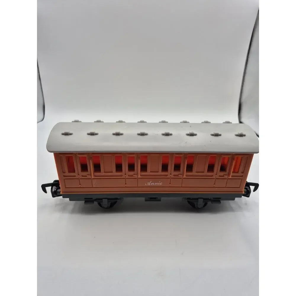 Lionel Thomas the Tank Engine, Clarabel, & Annie 711920 2018 No Remote Turns on